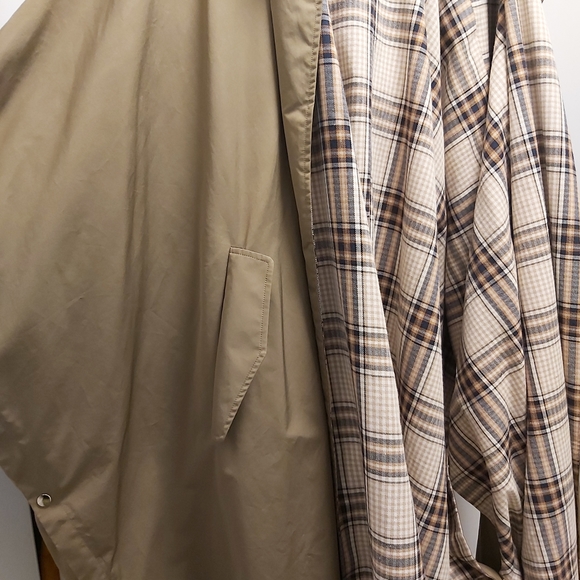 OAK + FORT Hooded Cape - Picture 6 of 6